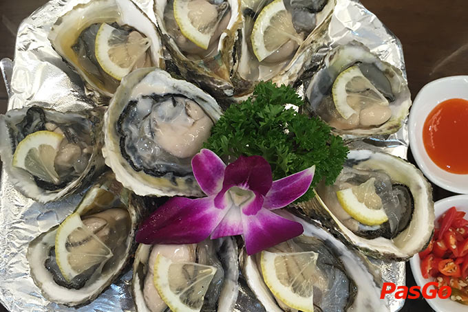 Nhà hàng Boong Thuyền Xuân La 12