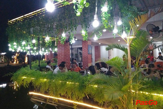 Nhà hàng Huynh Đệ Hà Huy Tập 12