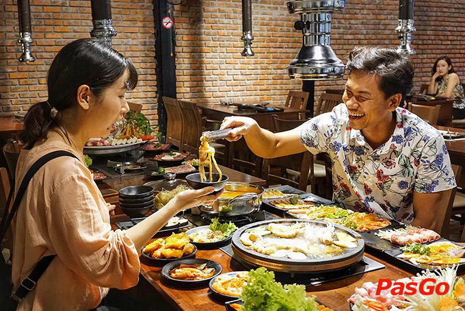Nhà hàng Lẩu Nướng Happy Lê Thanh Nghị  11