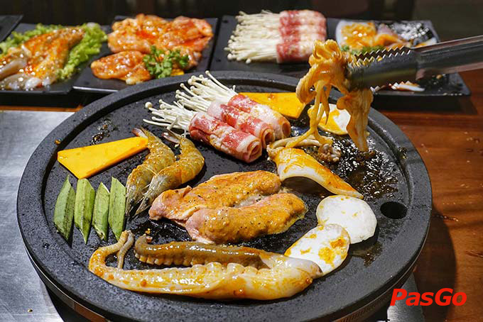 Nhà hàng Lẩu Nướng Happy Lê Thanh Nghị  2