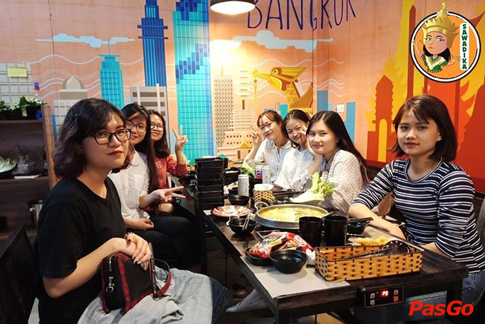 Bếp Sawadika - Nữ Hoàng Lẩu Thái - Nguyễn Khánh Toàn-11