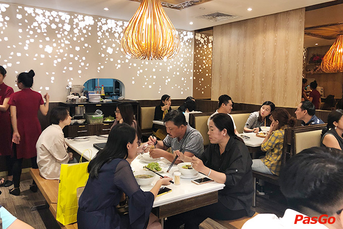 Chuỗi nhà hàng Hue Delights 18 