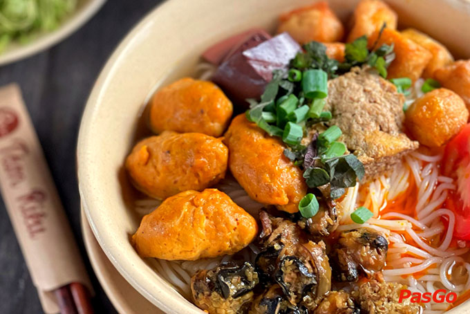 Tám Riêu - Quán lẩu cua đồng, bún riêu và đặc sản Tây Nam Bộ 4