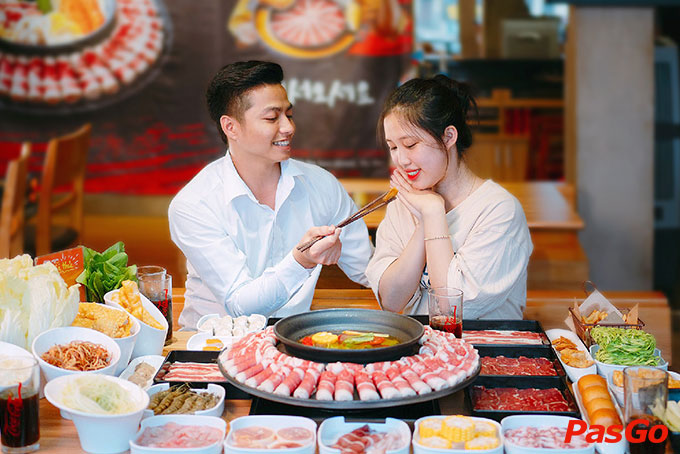 Food House Phan Xích Long 1