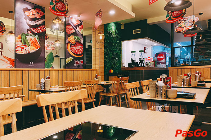 Food House Phan Xích Long 15