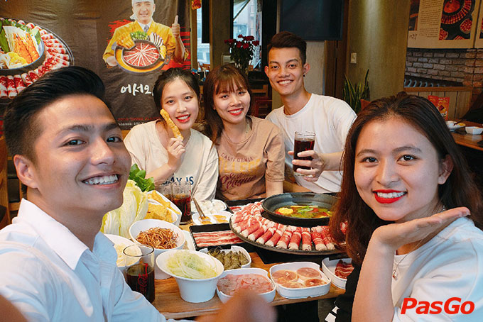 Food House Phan Xích Long 2