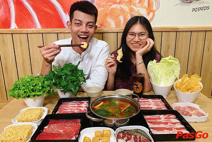 Food House Phan Xích Long 6