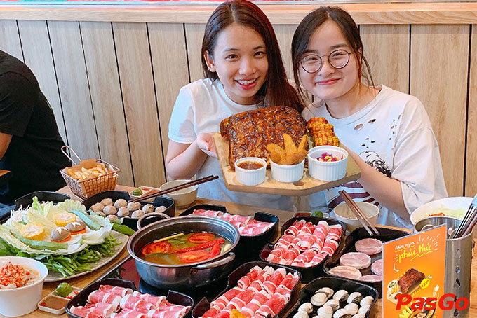 Food House Phan Xích Long 9