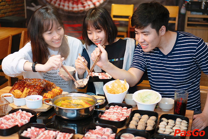 Nhà hàng Food Center Bà Triệu 6