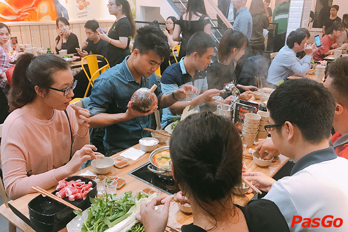 Nhà hàng Food Street Quang Trung 11