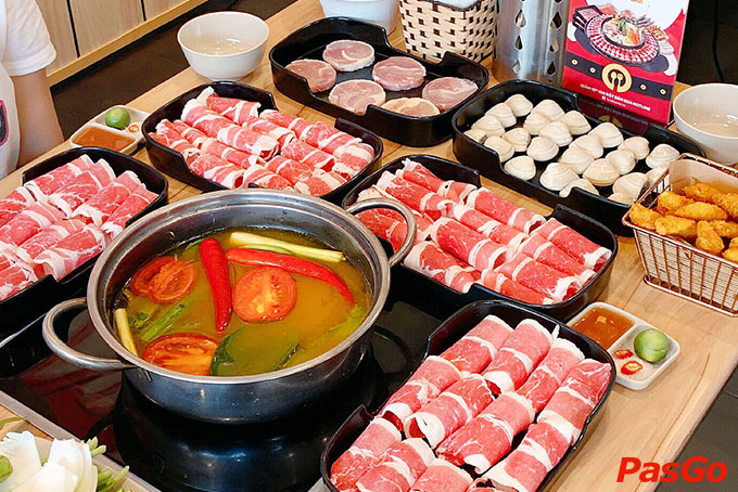 Nhà hàng Food Street Quang Trung 4