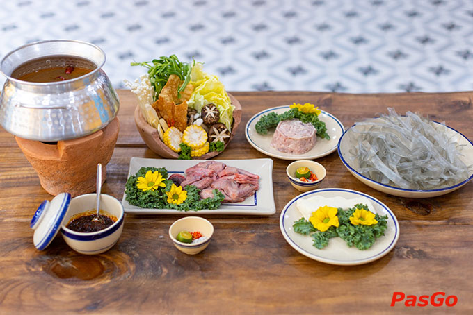 Lẩu Hồi Đó - Võ Thị Sáu-7