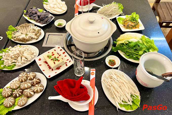 Nhà hàng Lẩu Nấm Gia Khánh Đền Lừ là một địa chỉ tin cậy để thưởng thức món lẩu nấm thơm ngon bổ dưỡng 4