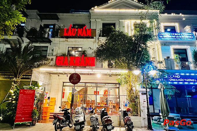 Nhà hàng nằm trong khu đô thị thành của phố biển nhân tạo độc nhất Hà Nội 1