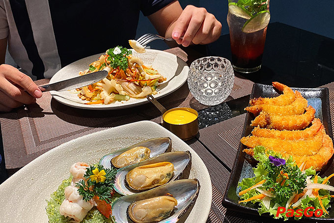 MK Kitchen & Bar - Bến Vân Đồn