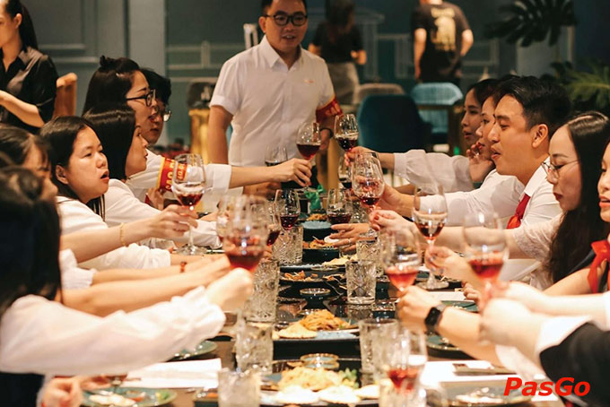 MK Kitchen & Bar - Bến Vân Đồn-9