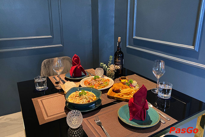 MK Kitchen & Bar - Bến Vân Đồn-5