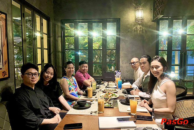 Nhà hàng nằm trên tuyến phố trung tâm, gần Hồ Gươm và phố cổ Hà Nội 17