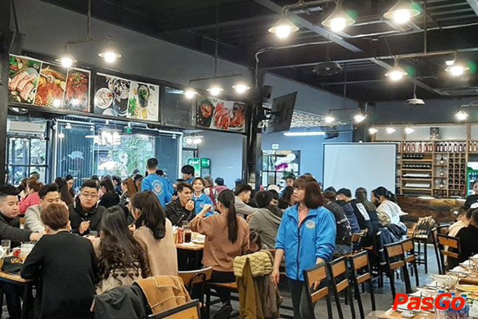 Max Beer Garden Phó Đức Chính - 12