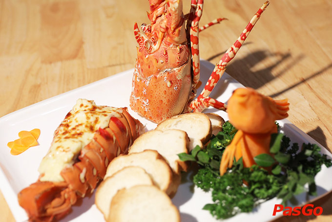 Max Beer Garden Phó Đức Chính - 3