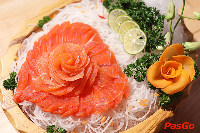 Max Beer Garden Phó Đức Chính - 8