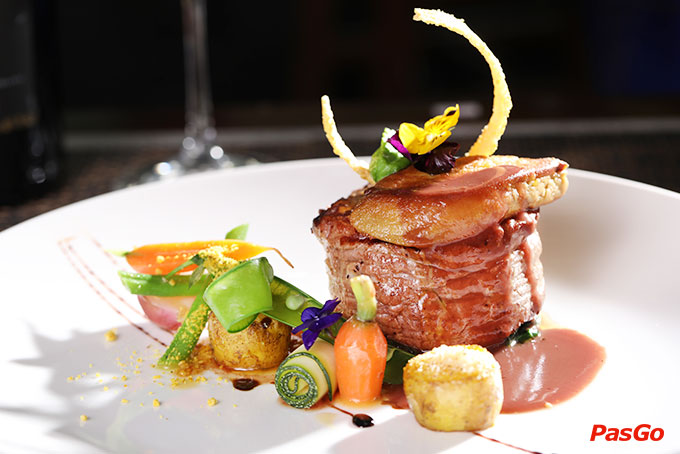 Top nhà hàng không gian lãng mạn cho dịp Valentine 14/2 ở Hà Nội 2