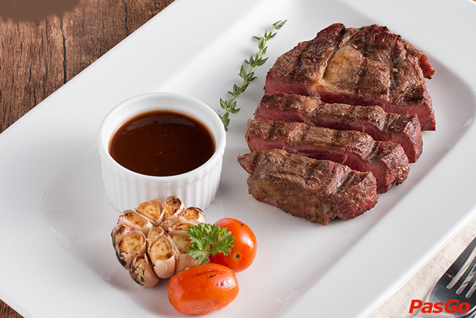 Bật mí nhà hàng lãng mạn nhất cho buổi hẹn hò của cặp đôi ở TpHCM 9