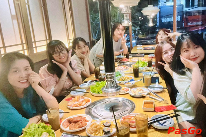 20+ nhà hàng phù hợp với nhóm bạn bè, đồng nghiệp ở Sài Gòn 4