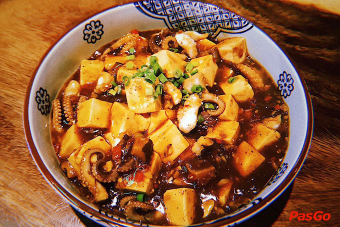 Nhà hàng Mong Kok Nguyễn Văn Cừ 9