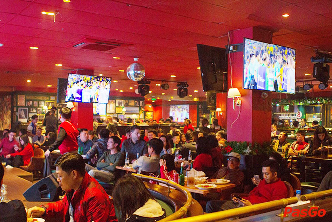 Nhà hàng Olearys Bà Triệu 23