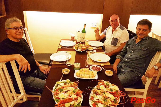 Roly Restaurant - Lê Lợi-14