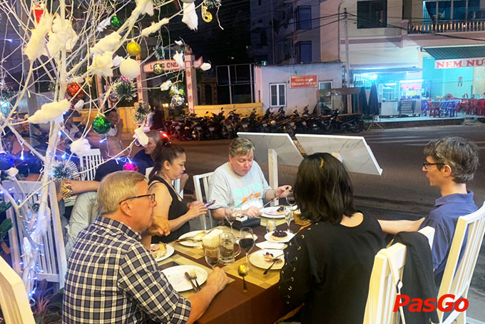 Roly Restaurant - Lê Lợi-15