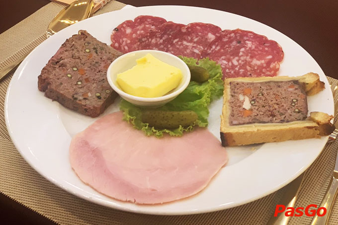 Roly Restaurant - Lê Lợi-8