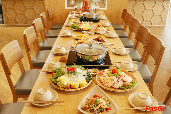 Nhà hàng The Deli Nguyễn Tuân 12