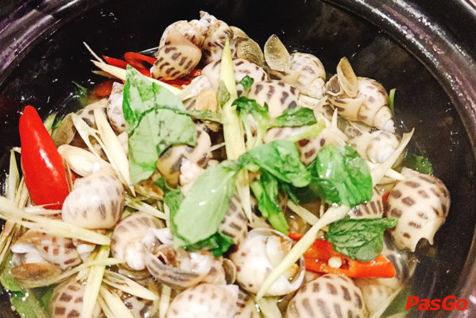 Xóm Hòn Chồng - Phạm Văn Đồng-13