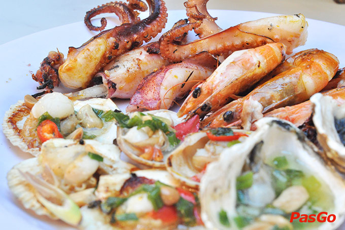 Nhà hàng Zallo Trần Quang Khải 8